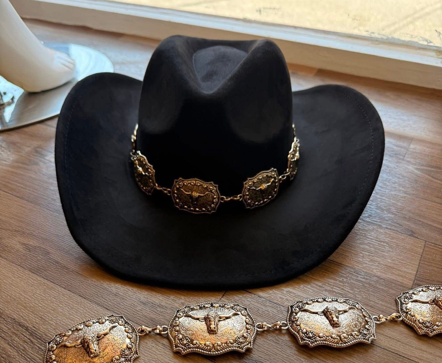 Black Suede Chain Horn